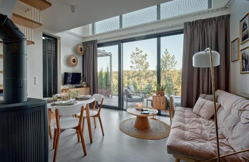 Stara Rzeka Cabin | Discover Osada Stara Rzeka: Pet-Friendly Ocean View Retreat