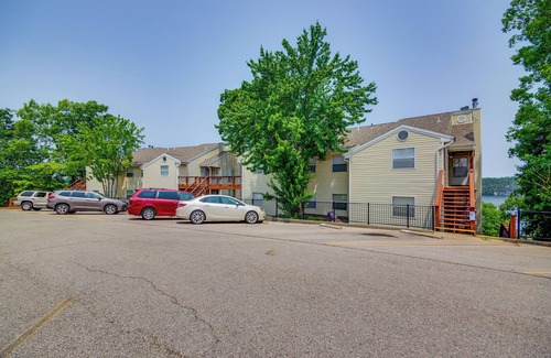 Osage Beach Apartment | Relaxing Osage Beach Condo with Private Deck & Lake Views