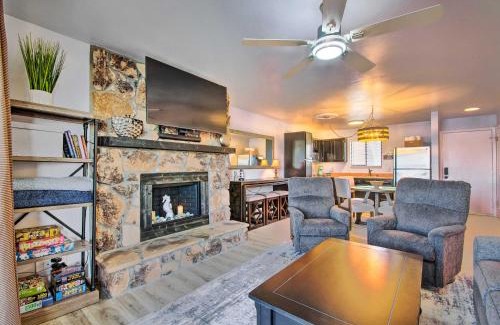 Osage Beach Apartment | Relax at Osage Beach Resort Condo with Pool Access