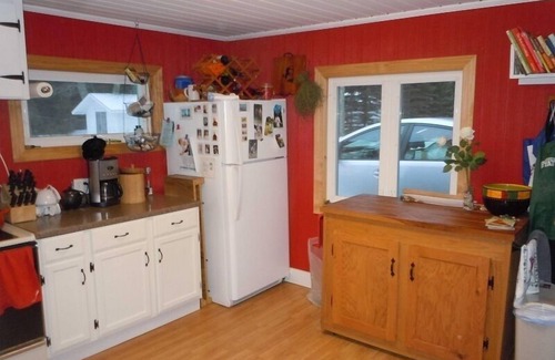 Greenbush Cottage | Relaxing Retreat by Lake Huron with Family-Friendly Amenities