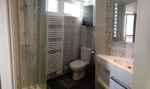 Royere-de-Vassiviere House | Discover Osez la Creuse by Lake Vassivière - 8.7/10 Rated