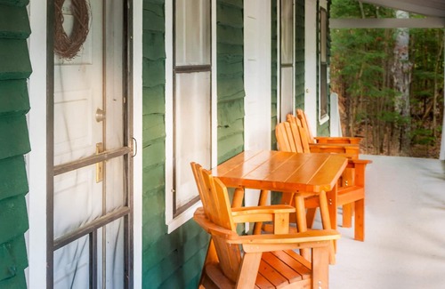 Meacham House | Tranquil Osgood Cabin with Lake View & Family-Friendly Amenities