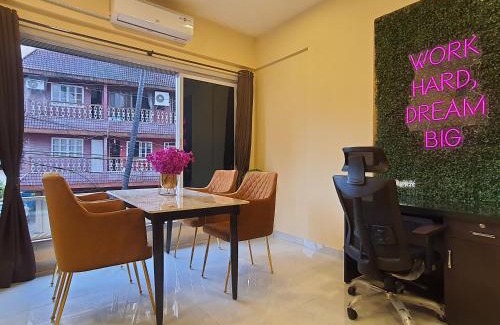 Ranwar Apartment | Comfortable OSI Apartments in Vibrant Bandra, Child-Friendly