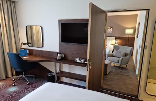 Blagnac Hotel | Enjoy Your Stay at Hampton By Hilton Toulouse Airport