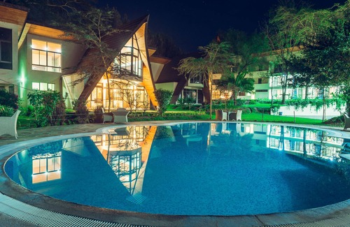 Naivasha Villa | Indulge at OSOTUA Luxury Resort: Pool, Dining & Family Fun