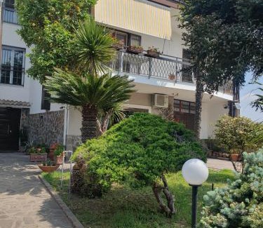 Brusciano Bed & Breakfast | Guest Rated 9.5/10 at Ospitalità Il NOCE Hotel