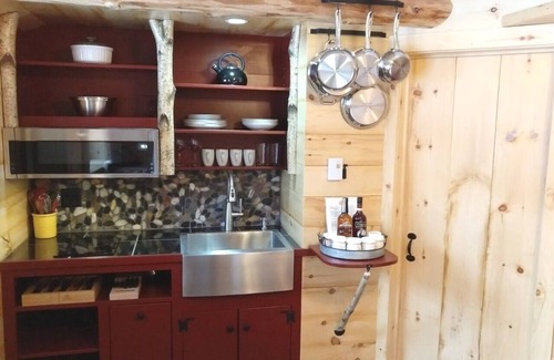 Coventry Cabin | Experience Osprey Cabin at Walker Pond: Top-Rated Retreat