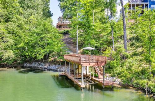 Moneta House | Osprey Cove: Family-Friendly Retreat Near Breathtaking Views