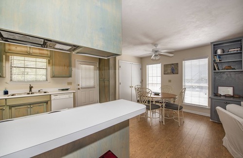 Sopchoppy House | Experience Osprey House: Ocean View & Spa Amenities Await