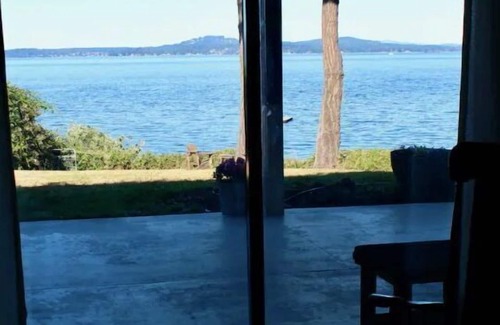 Mill Bay Apartment | Osprey's Return Oceanfront Suite: Family-Friendly Escape