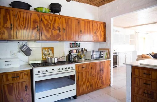 Malagas House | Ossies Kloof - Experience Family-Friendly Breede Bliss