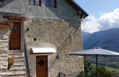 Crevoladossola House | Ossola dal Monte: Family-Friendly Retreat with Kitchen Access