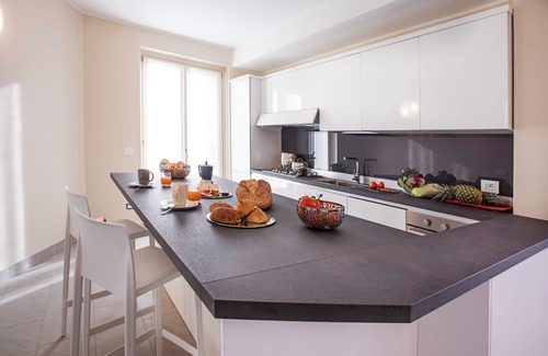 Tremezzina House | Ossuccio Grande "C": Private Home with Pool & Garden Retreat