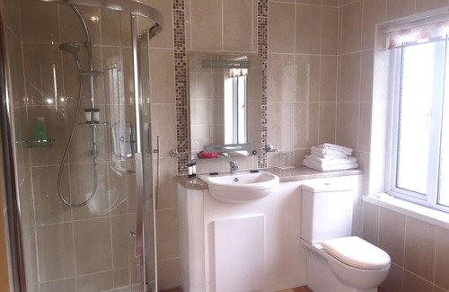 Gortahork Hotel | Ostán Loch Altan: Highly Rated Stay with Family-Friendly Amenities