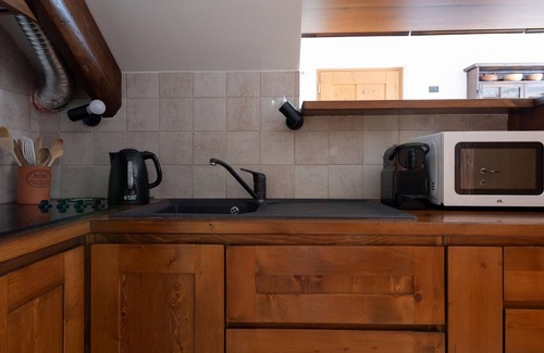 Santa Lucia Apartment | Comfortable Stay at Osteglio 15 Frodolfo with Breakfast