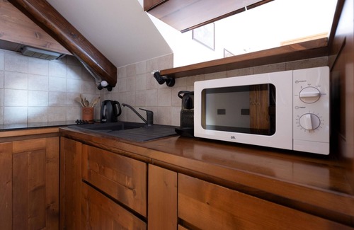 Santa Lucia Apartment | Comfortable Stay at Osteglio 15 Frodolfo with Breakfast