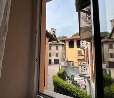 Brusimpiano Bed & Breakfast | Pet-Friendly OSTERIA al CANTONACCIO ROOMS - Rated 10/10