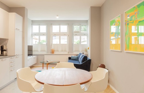 Ahlbeck Apartment | Oceanfront Escape: Kaiser Karl Design Apartments Awaits