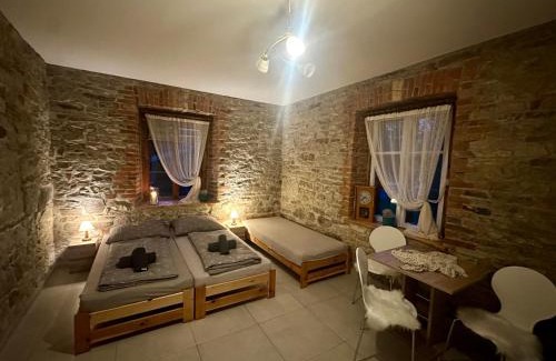 gmina Smykow House | Family-Friendly Retreat at Ostoja Kawęczyn Awaits You