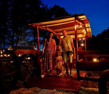 gmina Smykow House | Family-Friendly Retreat at Ostoja Kawęczyn Awaits You
