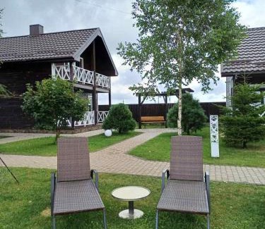 Volyn Oblast Resort | Ostrivky: Pet-Friendly Hotel with Oceanfront Pool & Breakfast