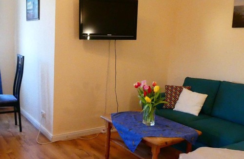 Oberhof Apartment | Cozy Ostsee-Ferienoase: 2-Room Getaway with Kitchen