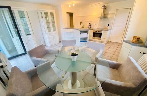 Ostseebad Prerow House | Ostsee Landhaus Mähl: Family-Friendly Oceanfront Retreat