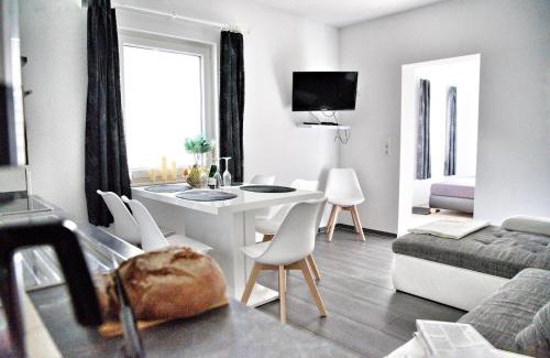 Monkebude House | Family-Friendly Ostseeferienhaus with Pool & Pet Amenities