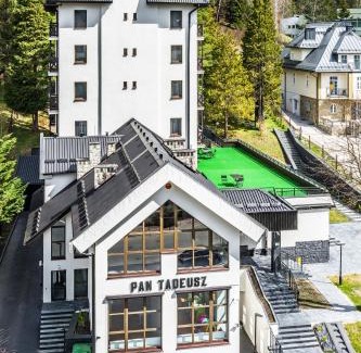 Krynica-Zdroj House | Relax at OSW Pan Tadeusz with Pool & Family-Friendly Fun