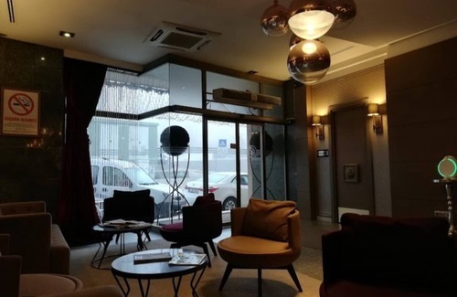 Karesi Hotel | Comfortable Stay at Otel Basti Otantik with Breakfast Included