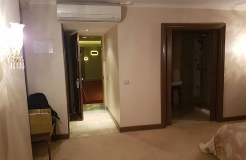 Karesi Hotel | Comfortable Stay at Otel Basti Otantik with Breakfast Included