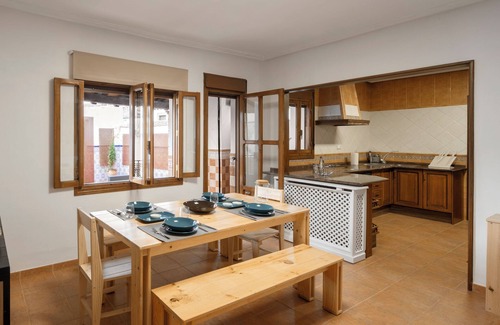 Old Town Baeza Apartment | Discover Comfort and Tranquility at Oteses11 in Baeza