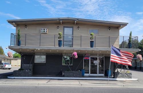 Othello Hotel | Cozy Othello Inn and Suites: Pet-Friendly Comfort Awaits