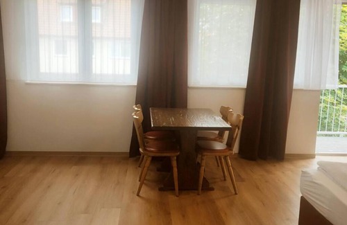 Misburg Apartment | Guest Rated 10/10 at Othman Appartements Alte Schmiede