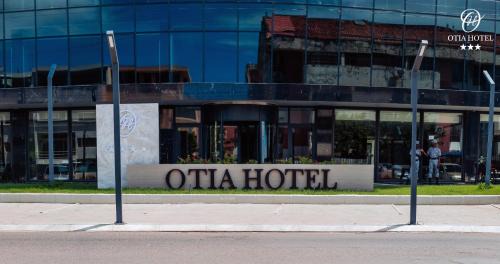Coop Hotel | Oceanfront OTIA HOTEL: Spa, Pool & Stunning Views Await