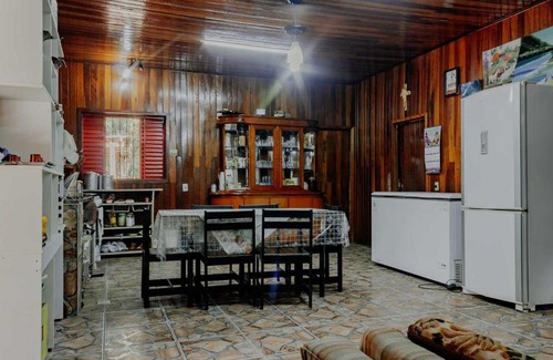 Acorizal House | Relaxing Country House with BBQ in Acorizal, MT