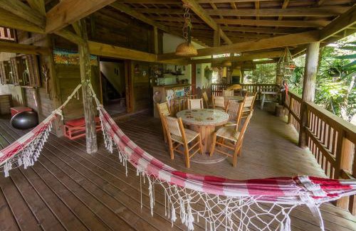 Campo Magro House | Discover Fun and Relaxation at Otima Chacara in Campo Magro