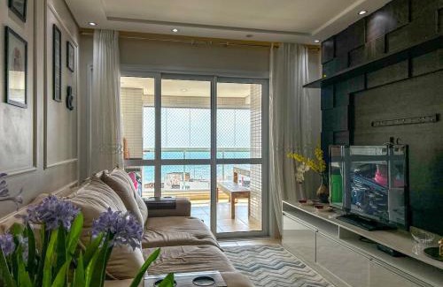 Boqueirao Apartment | Inviting Apartment with Ocean Views at Praia do Boqueirao SP