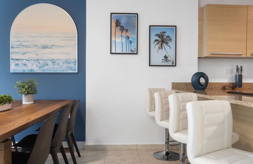 Herreras Apartment | Otium Beachfront Hotel with Pool & Spectacular Ocean Views