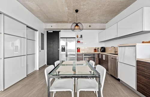 Puerta de Tierra Apartment | Otium Rentals: Vacation Getaway with Relaxing Views