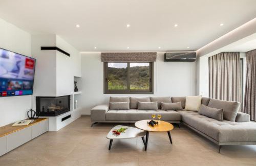 Loukerata House | Otium Residence: Guest Rated 9.9 with Family-Friendly Amenities