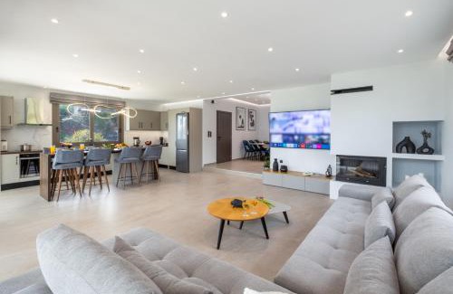 Loukerata House | Otium Residence: Guest Rated 9.9 with Family-Friendly Amenities