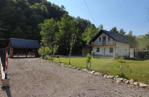 Republika Srpska House | Exceptional Otoka Josikovic: Child-Friendly & 9.7 Rated