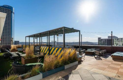 Downtown Cincinnati Apartment | OTR Gym Pool Free parking walk to stadiums