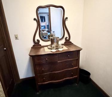 Altoona Bed & Breakfast | Experience Otter Creek Eau Claire Altoona with Oceanfront Views