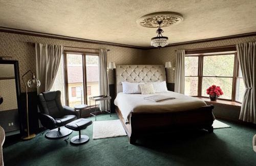 Altoona Bed & Breakfast | Experience Otter Creek Eau Claire Altoona with Oceanfront Views