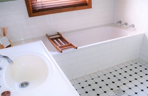 Lacepede House | Oceanfront 4-Bed Otter House - Rated 10/10 by Guests