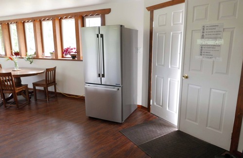 Denman Island House | Family-Friendly Otter Lake B&B with Oceanfront Views
