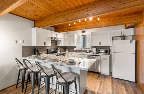 West Yellowstone Apartment | Experience Comfort at Otters Den: Family-Friendly Retreat
