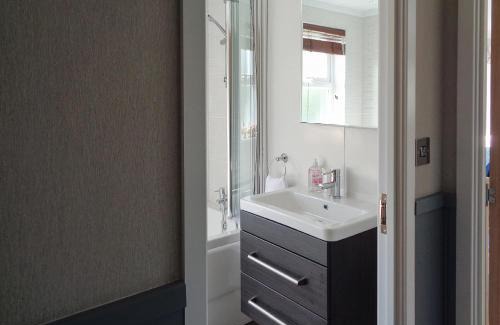 Dereham Resort | Unforgettable Family Stay at Otters Mead Boutique Lodges
